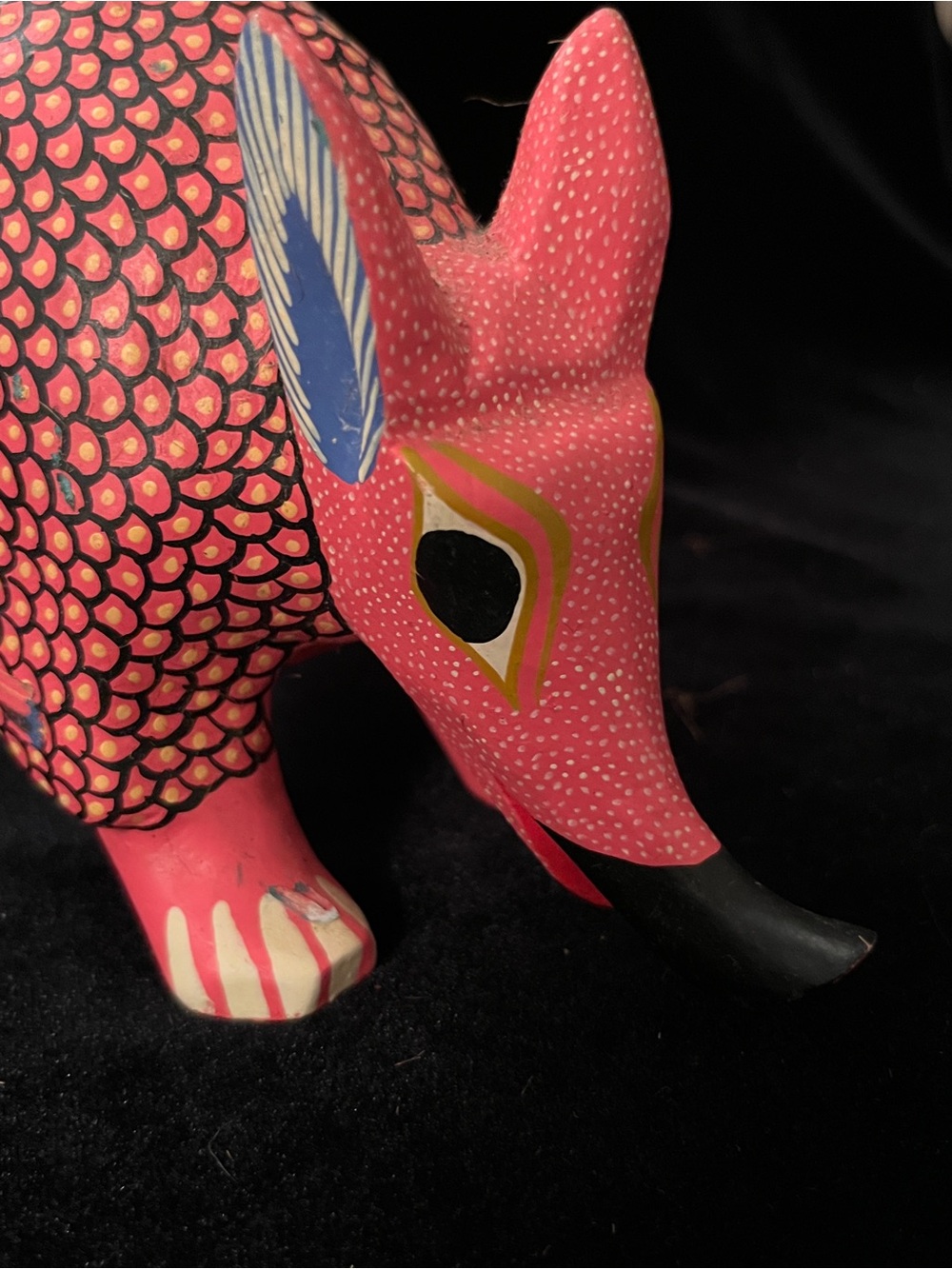 Handcrafted Oaxacan Wood Armadillo Alebrije Pink Signed R. Hernandez No Tail - Picture 4 of 10